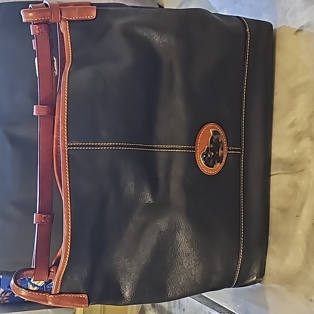 Dooney &Bourke champ tote